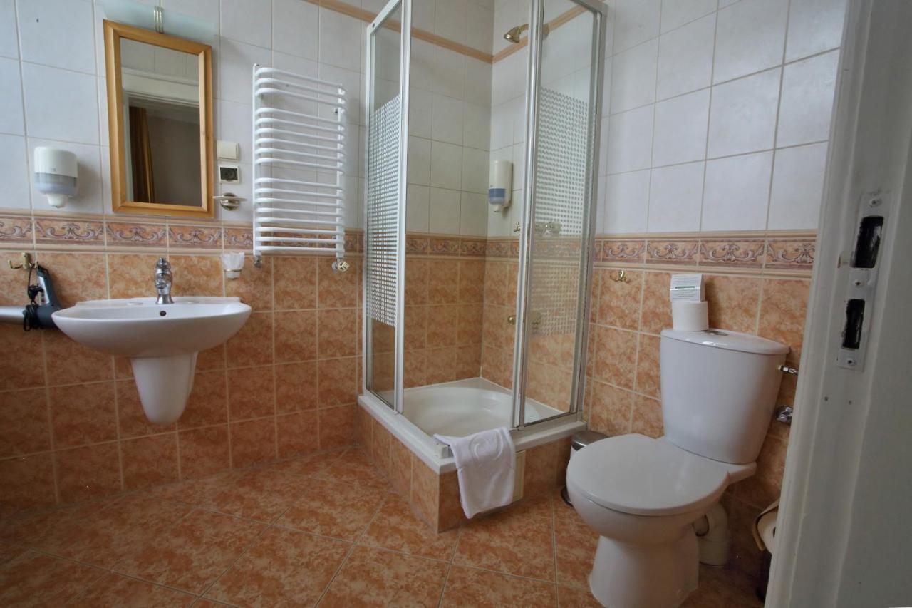 Palac Spichrz Borcz Экстерьер фото