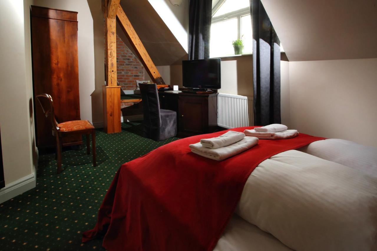 Palac Spichrz Borcz Экстерьер фото